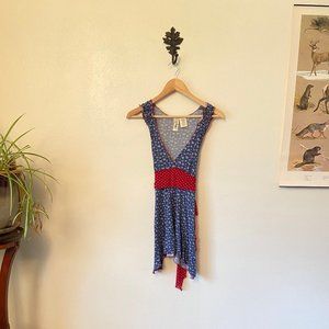 Plunging Neckline Empire Waist Tank